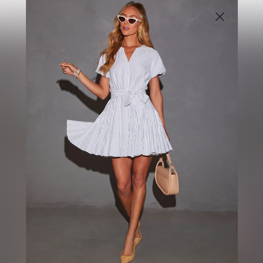 Vici Striped White Dress Fit and flare Size medium